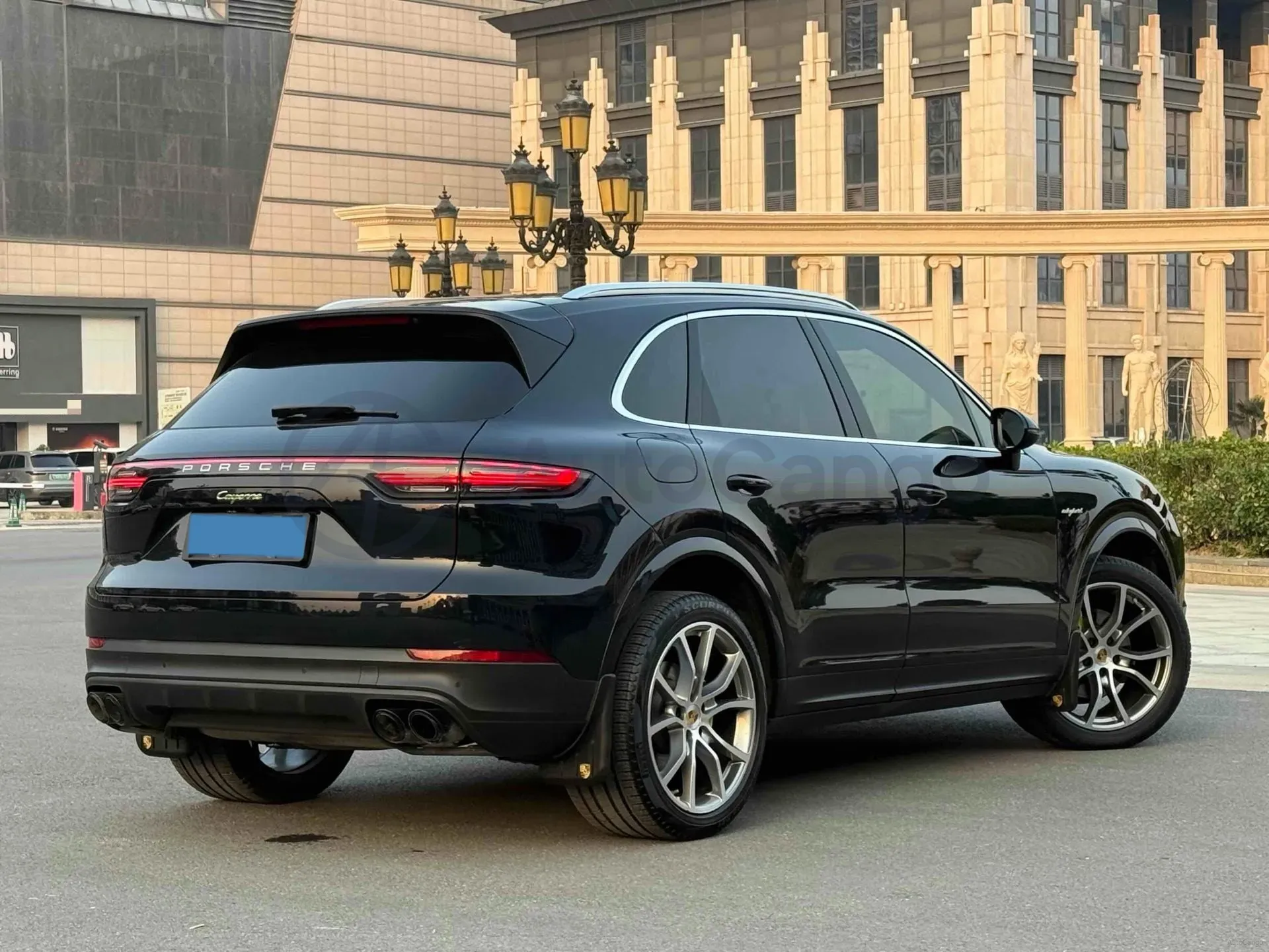 2023 Porsche Cayenne 2.0T 252HP L4 8AT PHEV 17.9KWH,autocango,china used car exporter,china ev exporter,chinese used car exporter,chinese used ev exporter