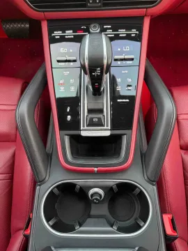 2023 Porsche Cayenne 2.0T 252HP L4 8AT PHEV 17.9KWH