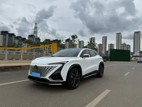 2023 ChangAn UNI-T 1.5T 188HP L4 7DCT,autocango,china used car exporter,china ev exporter,chinese used car exporter,chinese used ev exporter