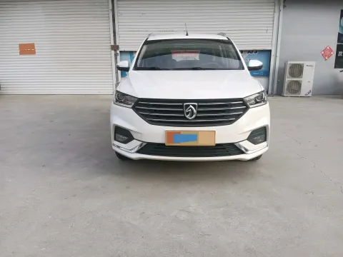 2018 BaoJun 360 1.5L 112HP L4 6MT,autocango,china used car exporter,china ev exporter,chinese used car exporter,chinese used ev exporter