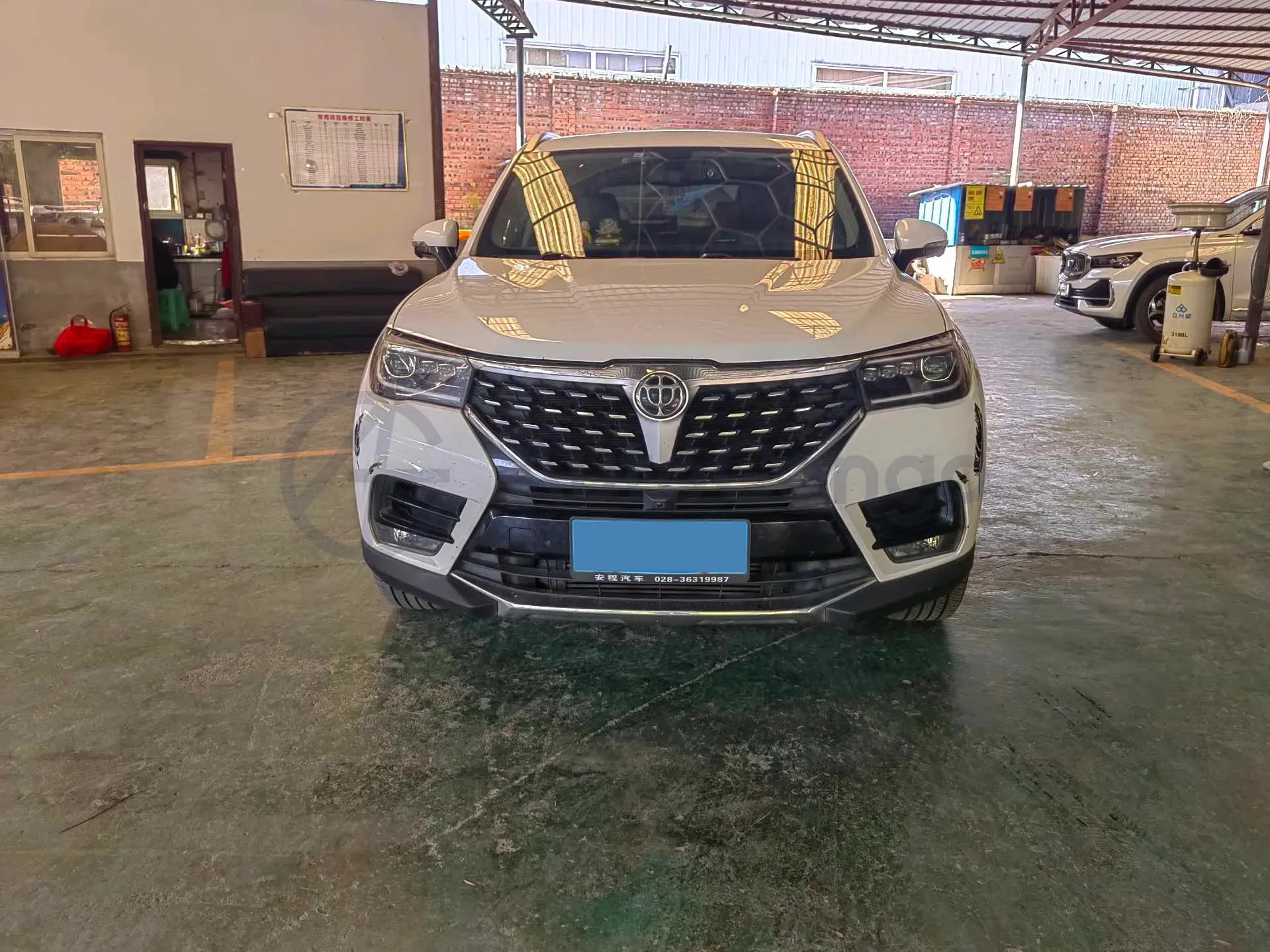 2019 Brilliance Auto V7 1.6T 204HP L4 7DCT,autocango,china used car exporter,china ev exporter,chinese used car exporter,chinese used ev exporter