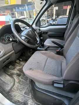 2022 WuLing RongGuang New Truck 1.5L 102HP L4 5MT,autocango,china used car exporter,china ev exporter,chinese used car exporter,chinese used ev exporter