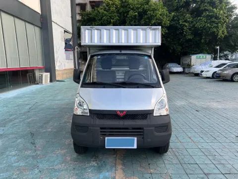 2021 WuLing RongGuang Mini Truck 1.5L 99HP L4 5MT,autocango,china used car exporter,china ev exporter,chinese used car exporter,chinese used ev exporter
