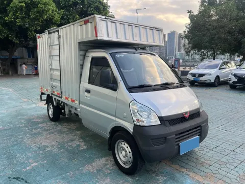 2021 WuLing RongGuang Mini Truck 1.5L 99HP L4 5MT,autocango,china used car exporter,china ev exporter,chinese used car exporter,chinese used ev exporter