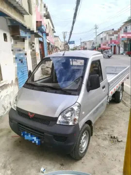 2023 WuLing RongGuang New Truck 1.5L 102HP L4 5MT,autocango,china used car exporter,china ev exporter,chinese used car exporter,chinese used ev exporter