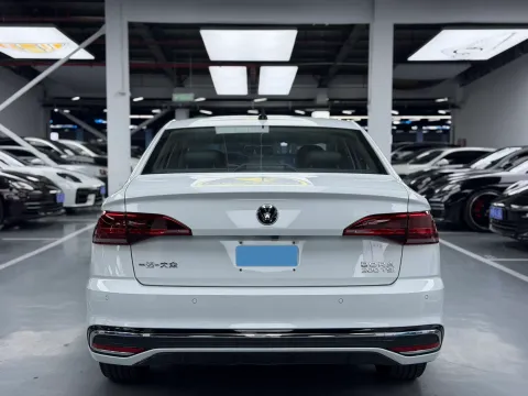 2024 Volkswagen Bora 1.2T 116HP L4 7DCT