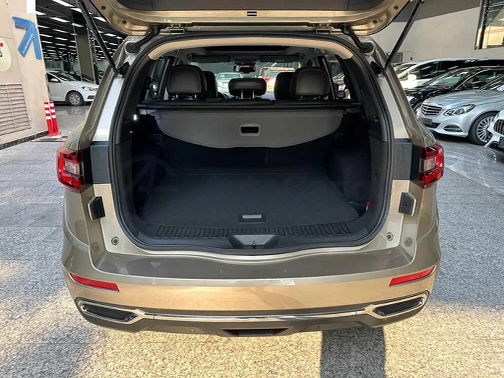 2018 Renault Koleos 2.5L 186HP L4 CVT,autocango,china used car exporter,china ev exporter,chinese used car exporter,chinese used ev exporter