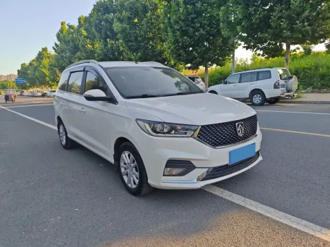 2019 BaoJun 360 1.5L 105HP L4 CVT,autocango,china used car exporter,china ev exporter,chinese used car exporter,chinese used ev exporter