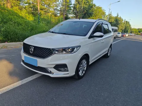 2019 BaoJun 360 1.5L 105HP L4 CVT,autocango,china used car exporter,china ev exporter,chinese used car exporter,chinese used ev exporter