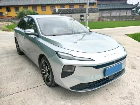 2025 Roewe D6 BEV