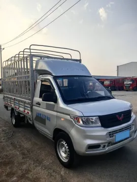 2022 WuLing RongGuang New Truck 1.8L 125HP L4 5MT,autocango,china used car exporter,china ev exporter,chinese used car exporter,chinese used ev exporter