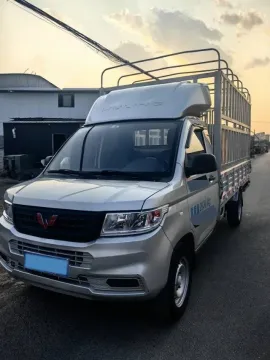 2022 WuLing RongGuang New Truck 1.8L 125HP L4 5MT,autocango,china used car exporter,china ev exporter,chinese used car exporter,chinese used ev exporter