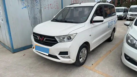 2021 WuLing RongGuang New Truck 1.5L 99HP L4 5MT,autocango,china used car exporter,china ev exporter,chinese used car exporter,chinese used ev exporter