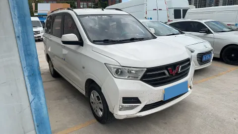 2021 WuLing RongGuang New Truck 1.5L 99HP L4 5MT,autocango,china used car exporter,china ev exporter,chinese used car exporter,chinese used ev exporter