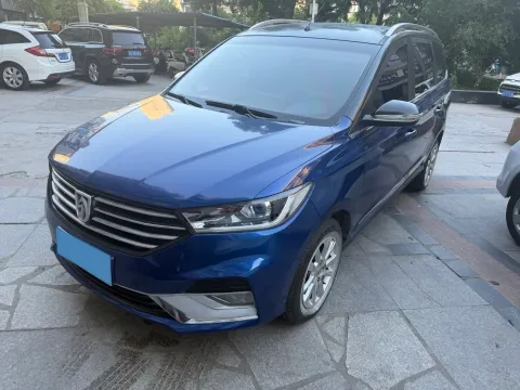 2018 BaoJun 360 1.5L 112HP L4 6MT,autocango,china used car exporter,china ev exporter,chinese used car exporter,chinese used ev exporter