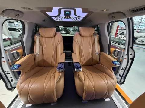 2024 Toyota Granvia 2.5L 189HP L4 E-CVT Hybrid