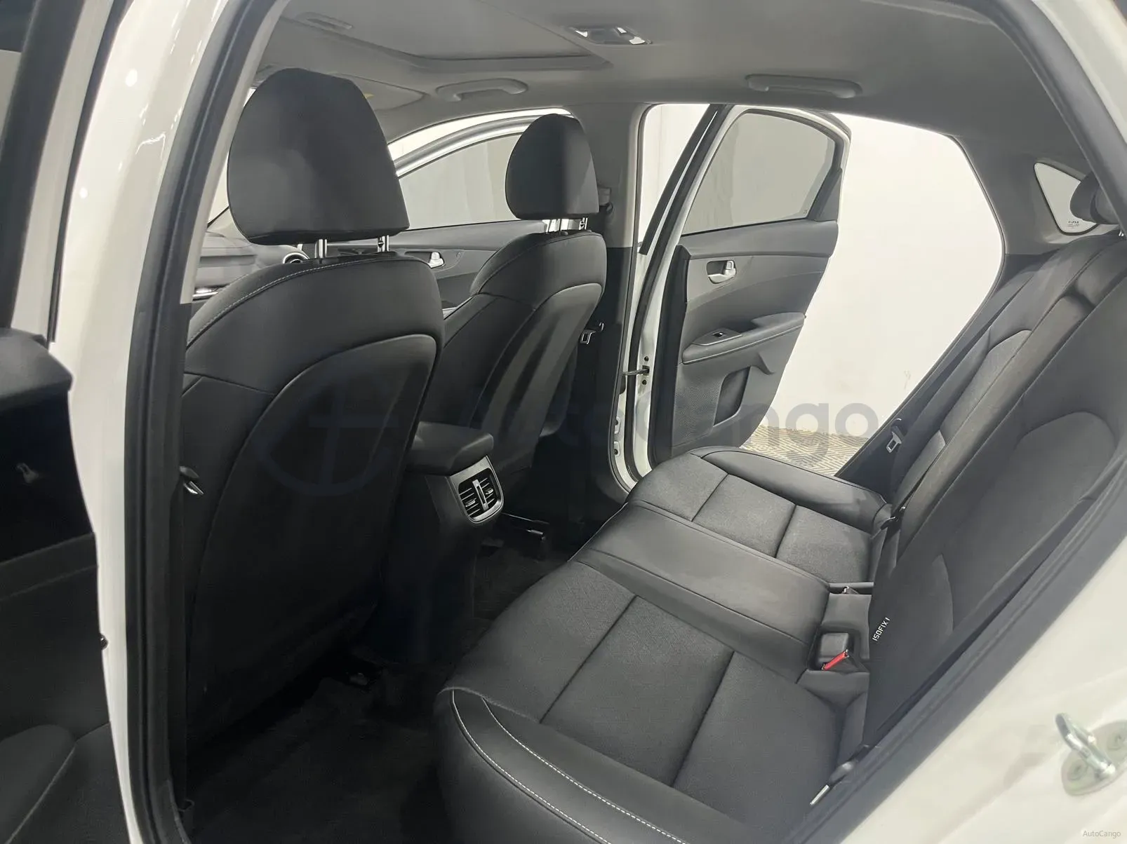 2021 Kia K3 1.5L 115HP L4 CVT,autocango,china used car exporter,china ev exporter,chinese used car exporter,chinese used ev exporter