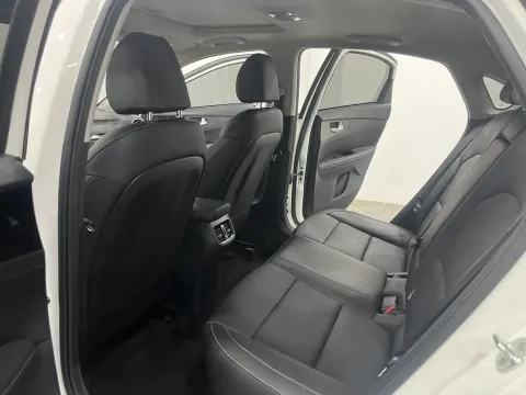 2021 Kia K3 1.5L 115HP L4 CVT