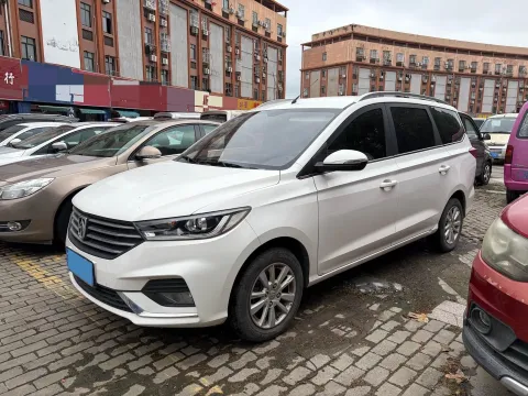 2019 BaoJun 360 1.5L 105HP L4 6MT,autocango,china used car exporter,china ev exporter,chinese used car exporter,chinese used ev exporter
