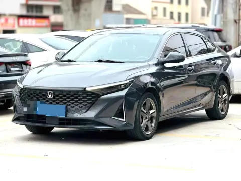 2023 ChangAn Raeton Plus 1.5T 188HP L4 7DCT,autocango,china used car exporter,china ev exporter,chinese used car exporter,chinese used ev exporter