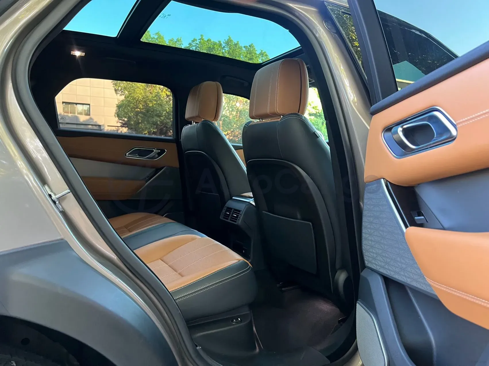 2018 Land Rover Range Rover Velar 3.0T 380HP V6 8AT,autocango,china used car exporter,china ev exporter,chinese used car exporter,chinese used ev exporter