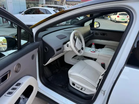 2025 Li i6 BEV,autocango,china used car exporter,china ev exporter,chinese used car exporter,chinese used ev exporter