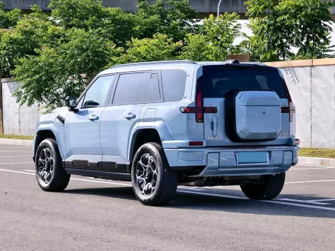 2025 M Hero WarriorM817 1.5T 197HP L4 PHEV