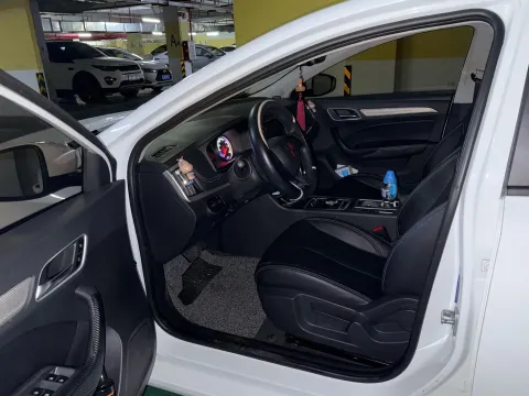 2017 Roewe i6 1.0T 125HP L3 2AT PHEV,autocango,china used car exporter,china ev exporter,chinese used car exporter,chinese used ev exporter