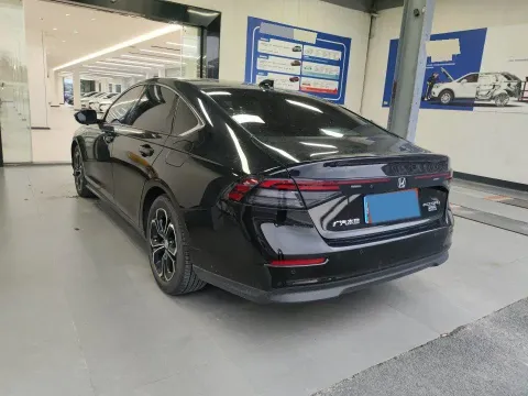 2023 Dongfeng PaLaSuo 2.0T 228HP L4 8AT