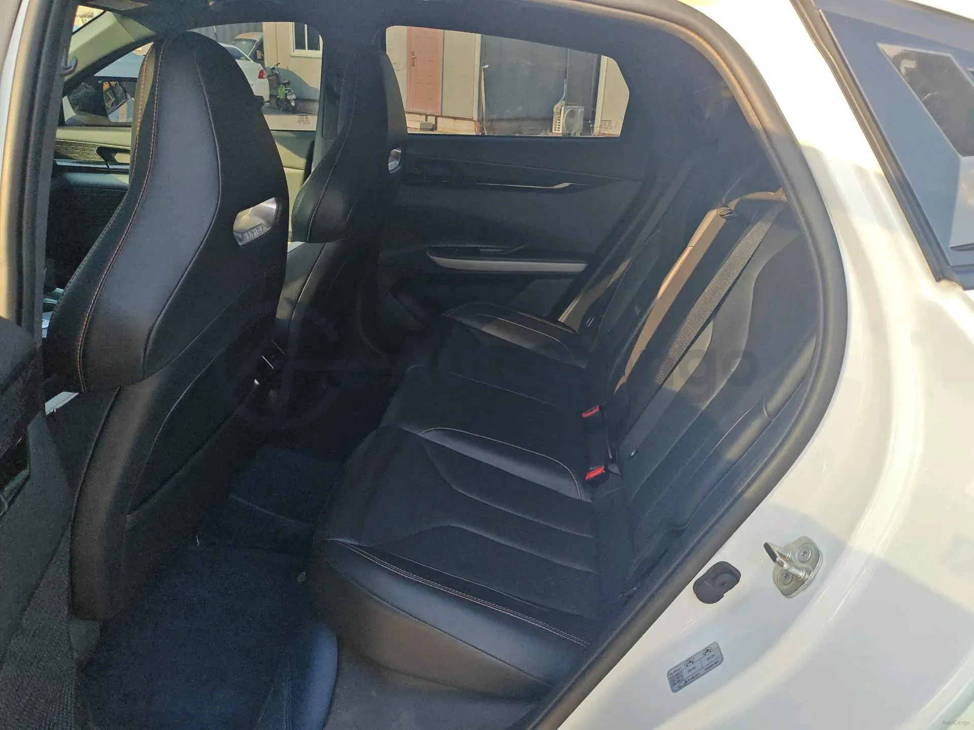 2023 ChangAn UNI-V 1.5T 188HP L4 7DCT,autocango,china used car exporter,china ev exporter,chinese used car exporter,chinese used ev exporter