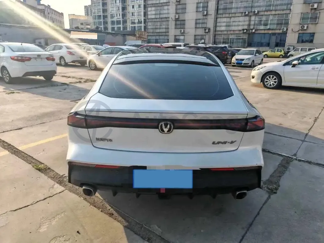 2023 ChangAn UNI-V 1.5T 188HP L4 7DCT,autocango,china used car exporter,china ev exporter,chinese used car exporter,chinese used ev exporter