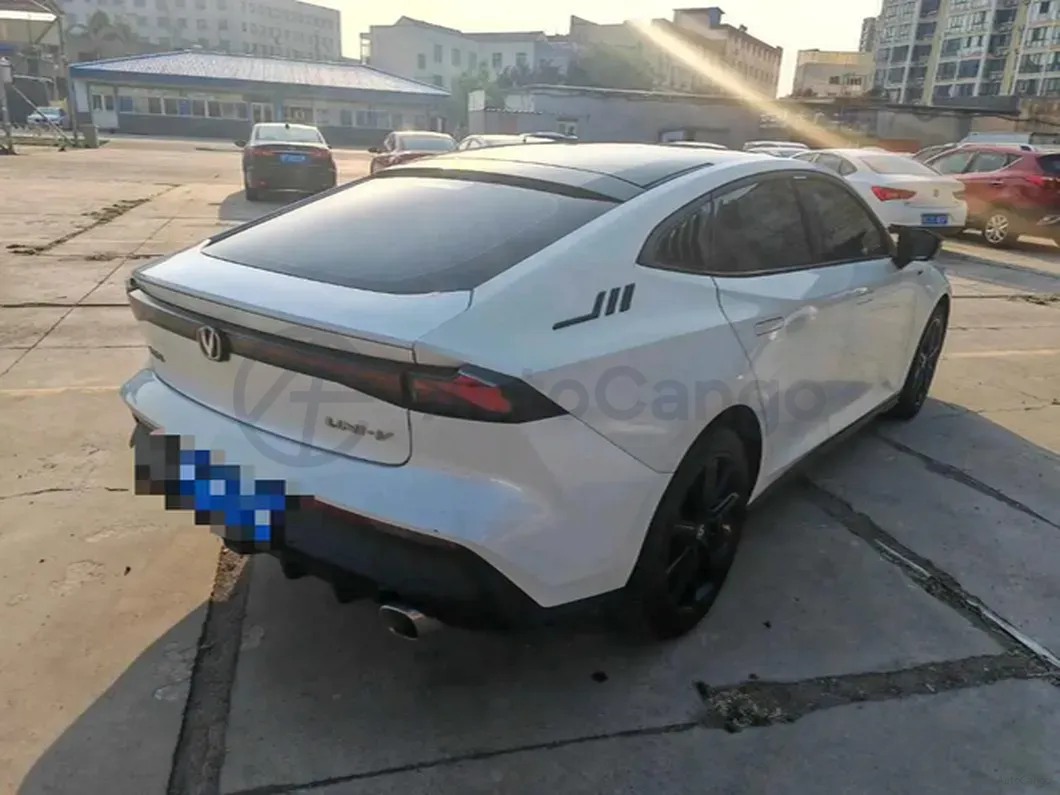 2023 ChangAn UNI-V 1.5T 188HP L4 7DCT,autocango,china used car exporter,china ev exporter,chinese used car exporter,chinese used ev exporter
