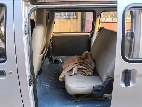 2020 WuLing ZhiGuang 1.2L 76HP L4 5MT,autocango,china used car exporter,china ev exporter,chinese used car exporter,chinese used ev exporter