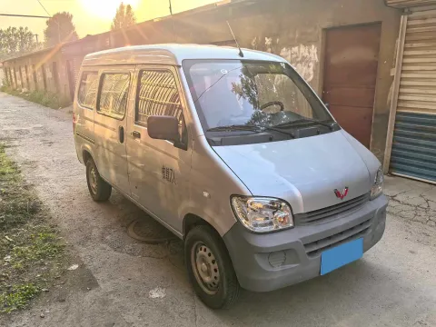 2020 WuLing ZhiGuang 1.2L 76HP L4 5MT,autocango,china used car exporter,china ev exporter,chinese used car exporter,chinese used ev exporter