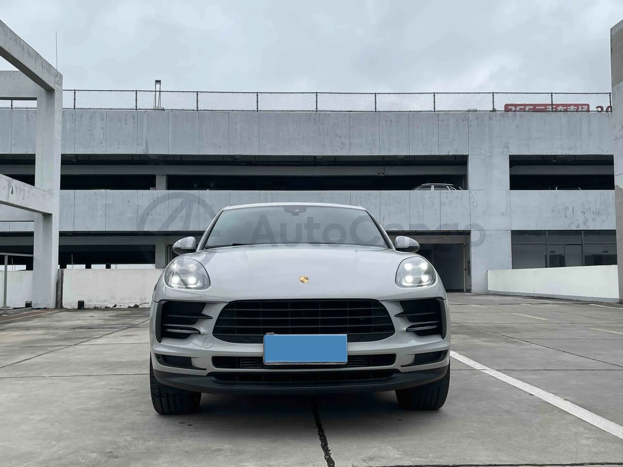 2021 Porsche Macan 2.0T 252HP L4 7DCT,autocango,china used car exporter,china ev exporter,chinese used car exporter,chinese used ev exporter