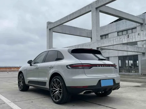 2021 Porsche Macan 2.0T 252HP L4 7DCT