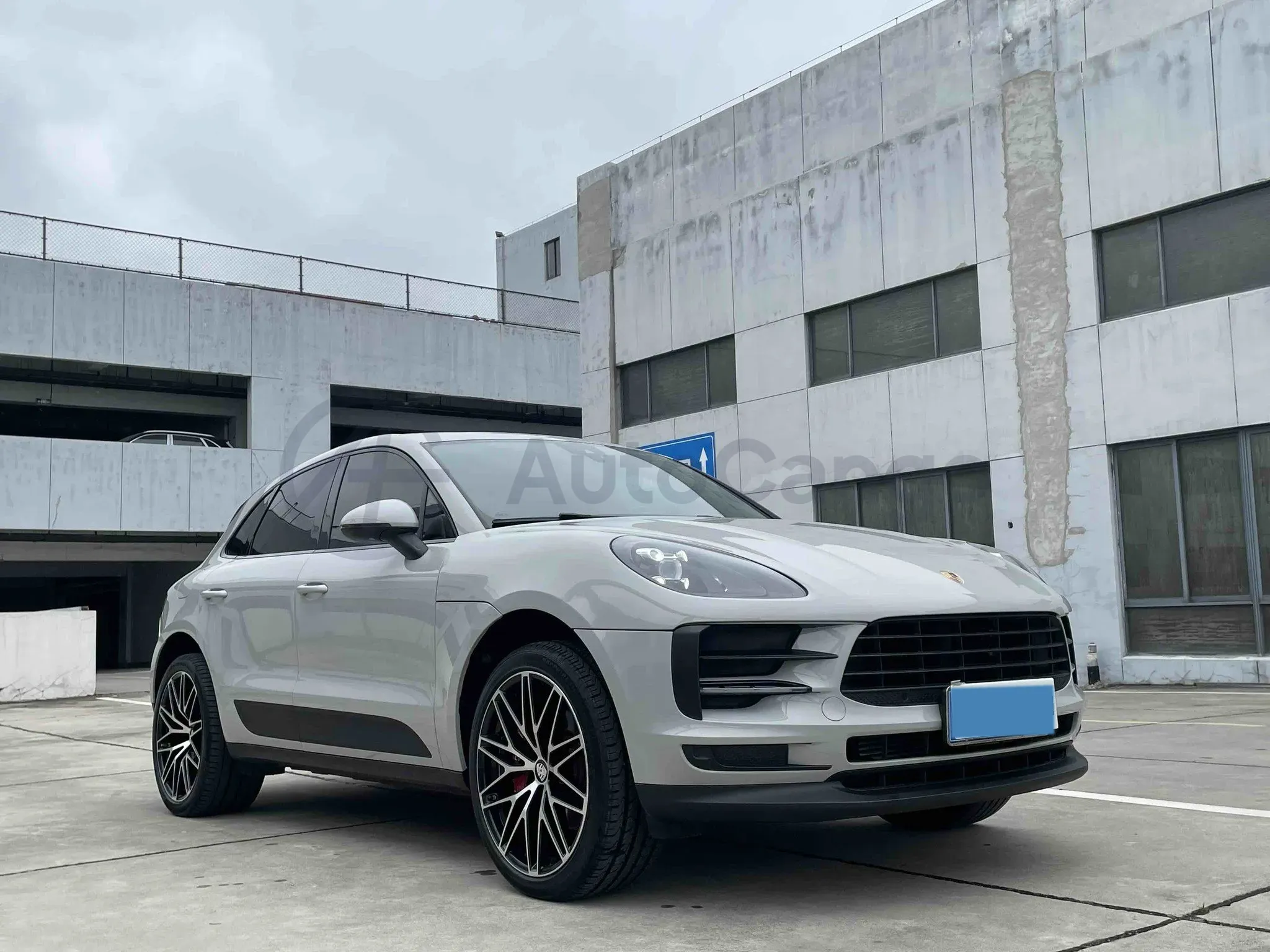 2021 Porsche Macan 2.0T 252HP L4 7DCT,autocango,china used car exporter,china ev exporter,chinese used car exporter,chinese used ev exporter