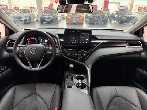 2021 Toyota Camry 2.0L 178HP L4 CVT