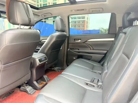 2021 Toyota Highlander 2.0T 220HP L4 6AT