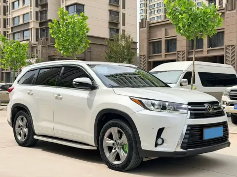 2021 Toyota Highlander 2.0T 220HP L4 6AT