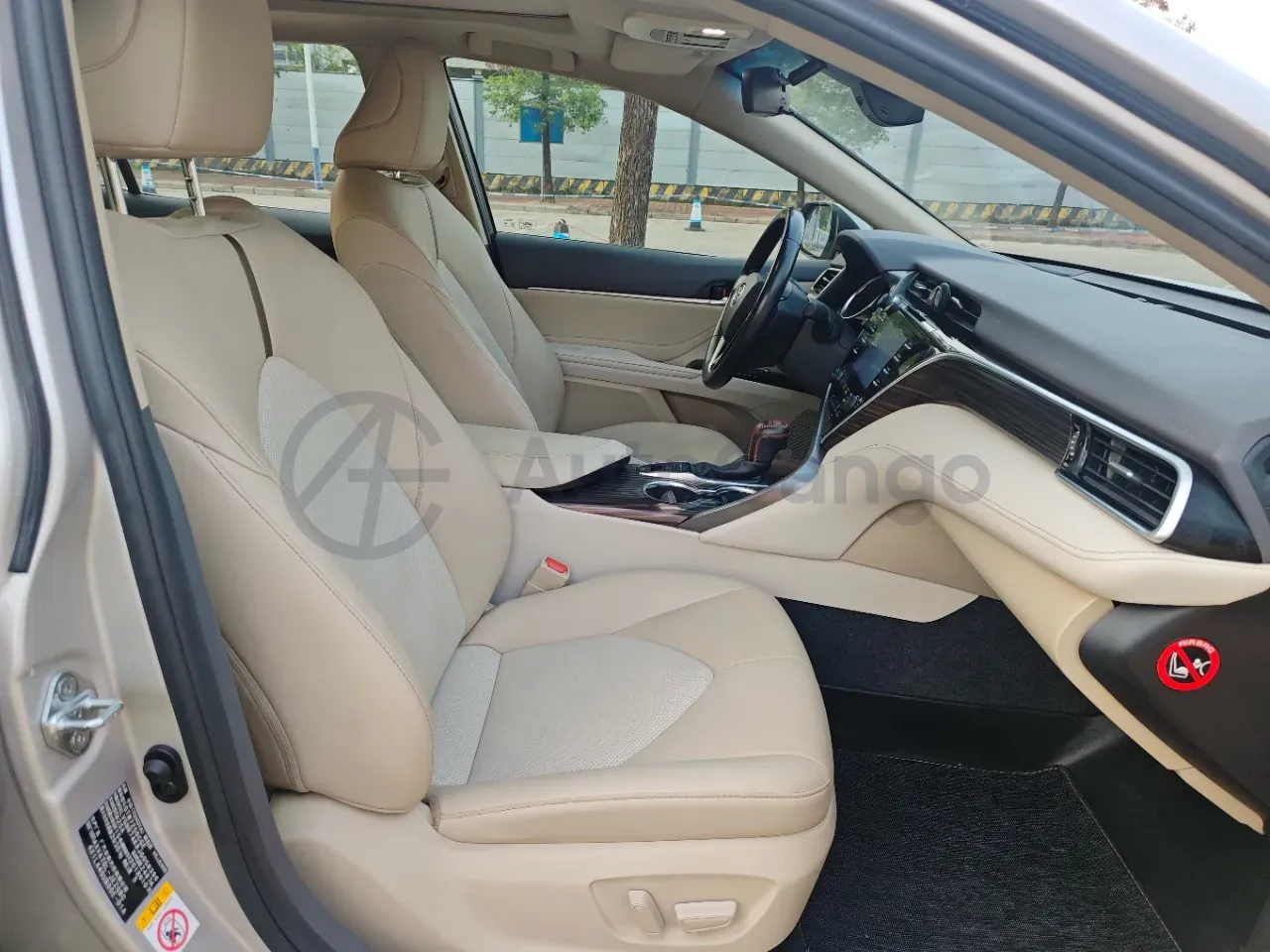2018 Toyota Camry 2.5L 209HP L4 8AT,autocango,china used car exporter,china ev exporter,chinese used car exporter,chinese used ev exporter