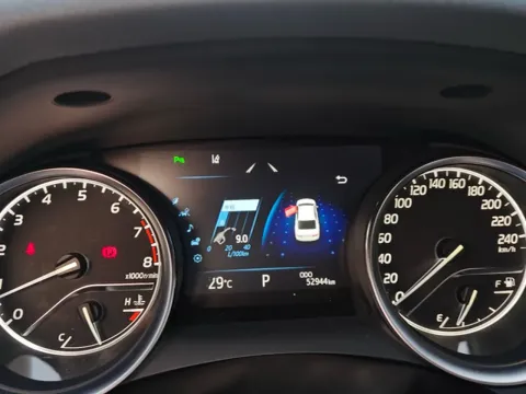 2018 Toyota Camry 2.5L 209HP L4 8AT