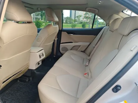 2018 Toyota Camry 2.5L 209HP L4 8AT