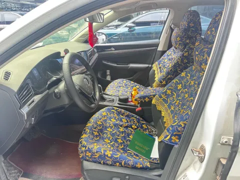 2019 Roewe RX5 MAX 2.0T 231HP L4 6DCT,autocango,china used car exporter,china ev exporter,chinese used car exporter,chinese used ev exporter