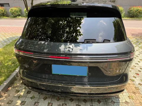 2026 NIO ES8 BEV