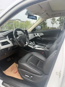 2020 Roewe i6 1.5T 169HP L4 7DCT,autocango,china used car exporter,china ev exporter,chinese used car exporter,chinese used ev exporter