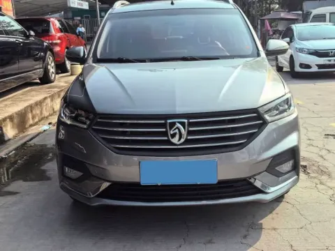 2018 BaoJun 360 1.5L 112HP L4 6MT,autocango,china used car exporter,china ev exporter,chinese used car exporter,chinese used ev exporter