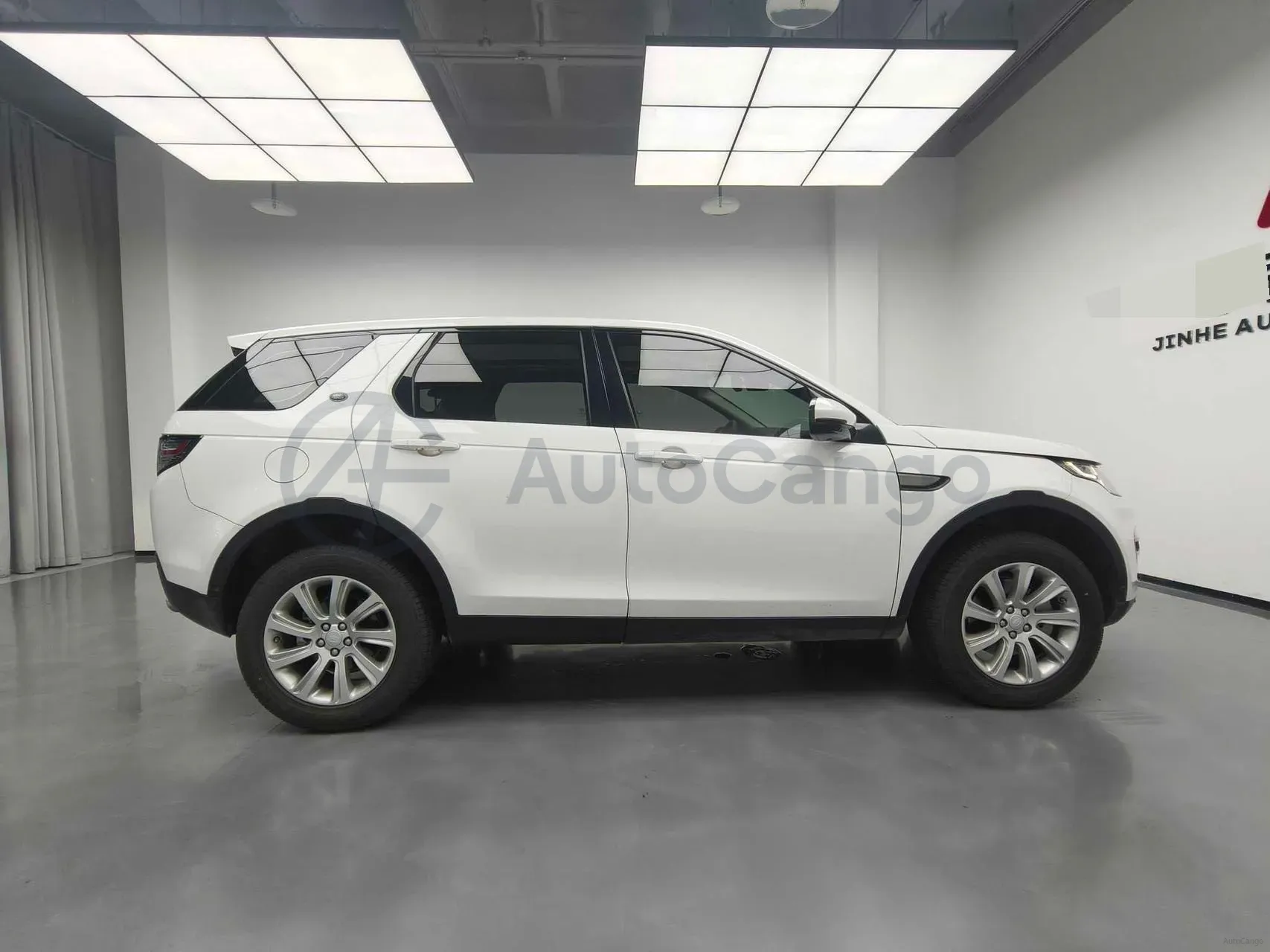 2018 Land Rover Discovery Sport 2.0T 241HP L4 9AT,autocango,china used car exporter,china ev exporter,chinese used car exporter,chinese used ev exporter