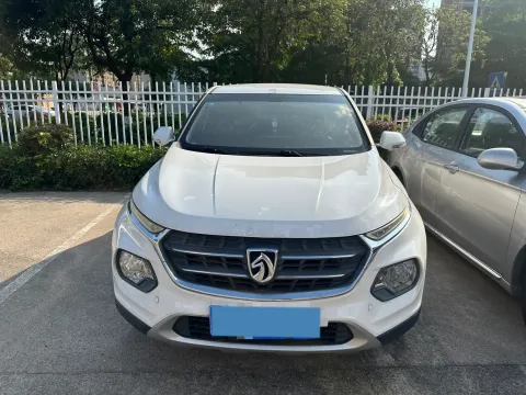 2017 BaoJun 510 1.5L 112HP L4 6MT,autocango,china used car exporter,china ev exporter,chinese used car exporter,chinese used ev exporter
