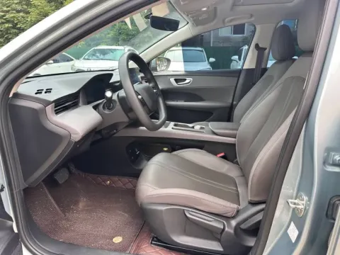 2025 Roewe D6 BEV